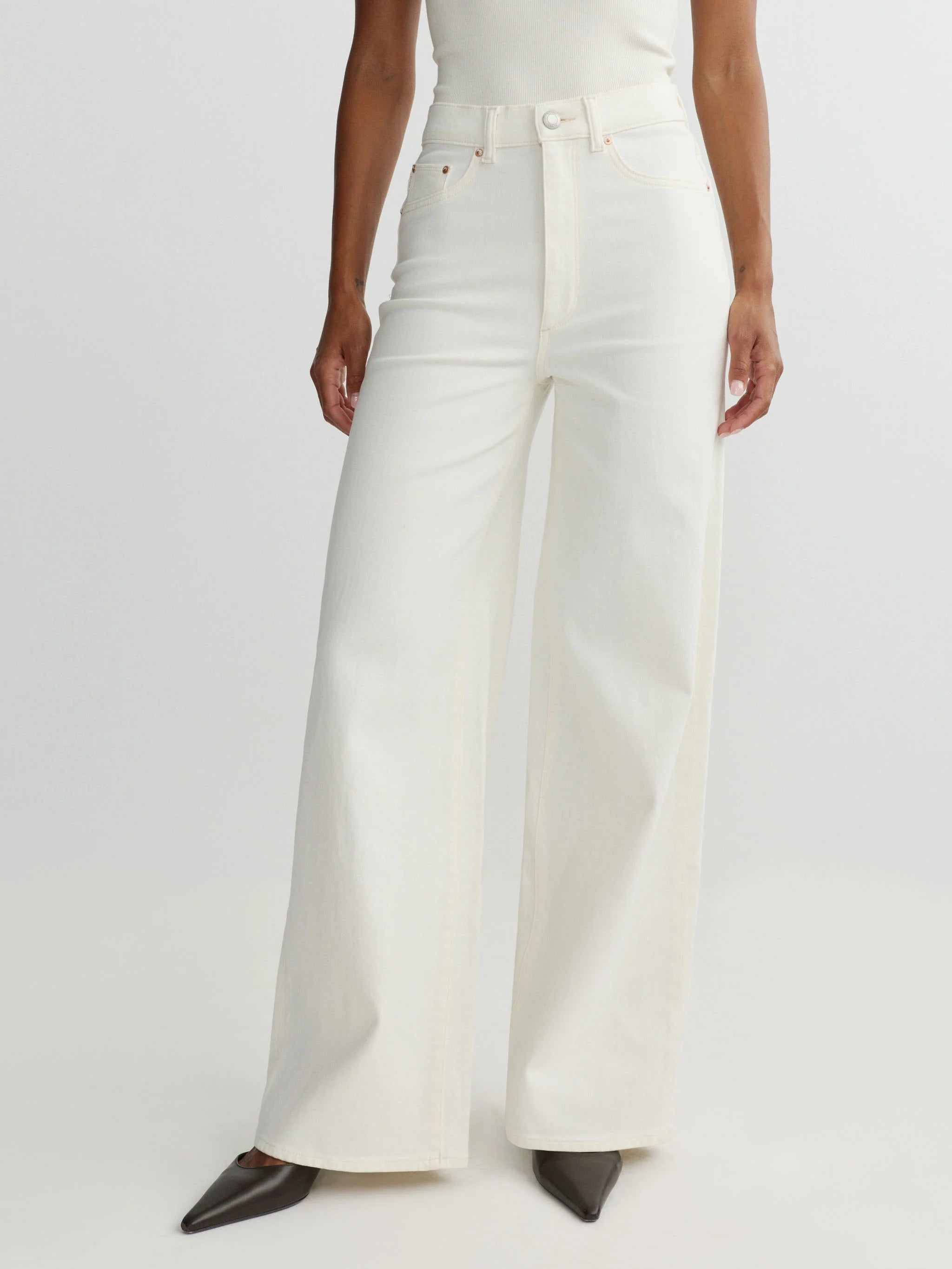 Hepburn Wide Leg High Rise 32" Jeans