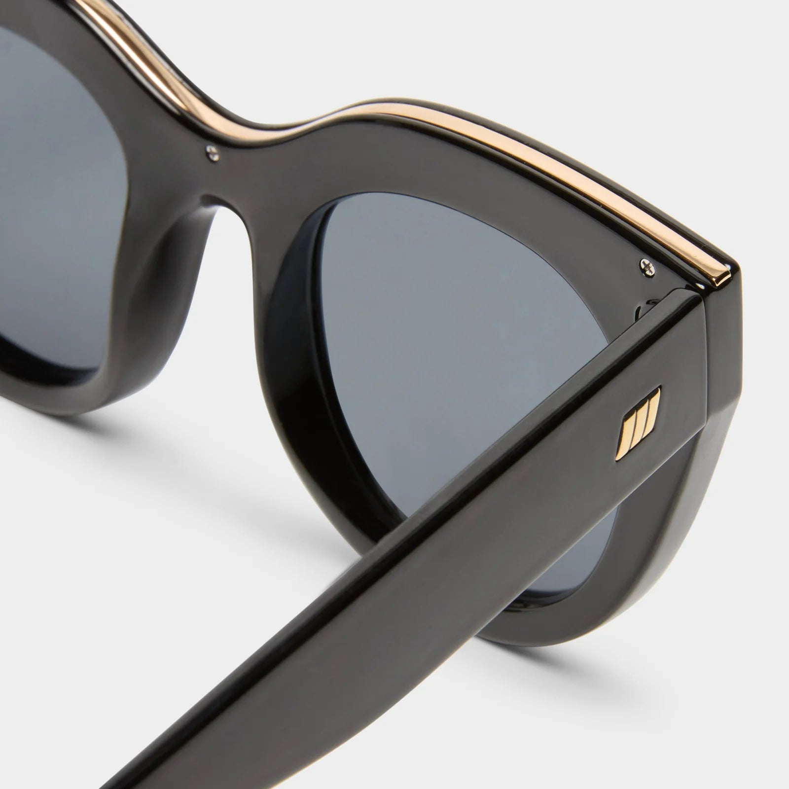 Air Heart Black Sunglasses