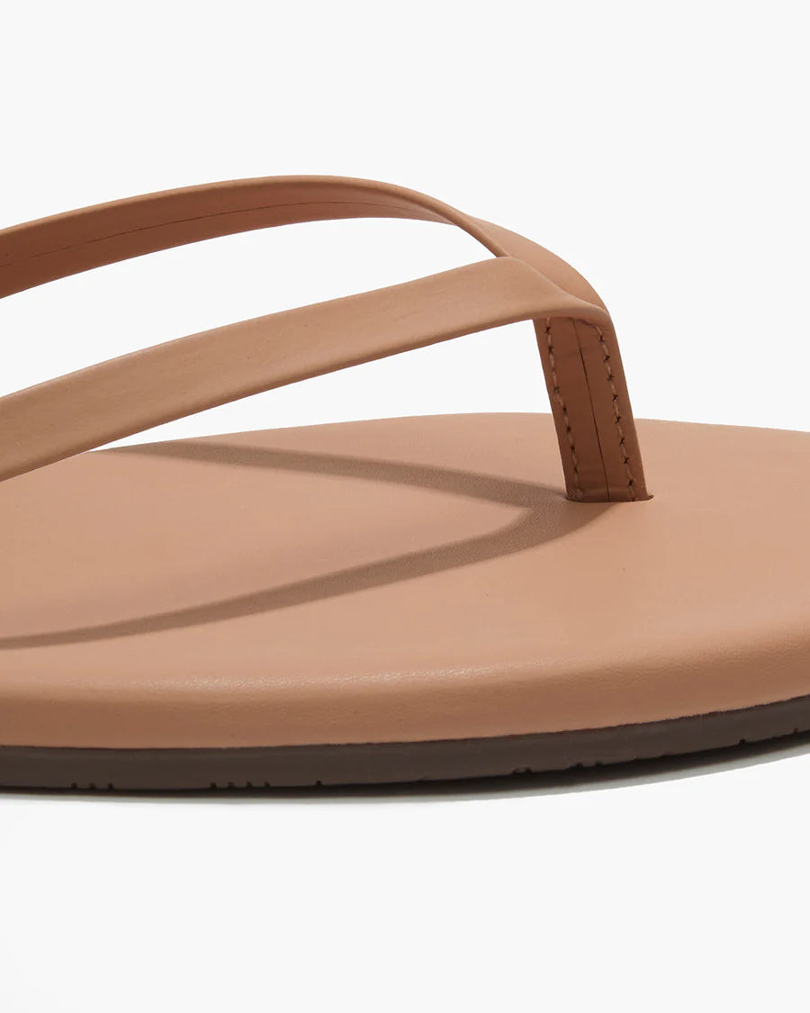 Lily Nudes Matte Flip Flop - Pout