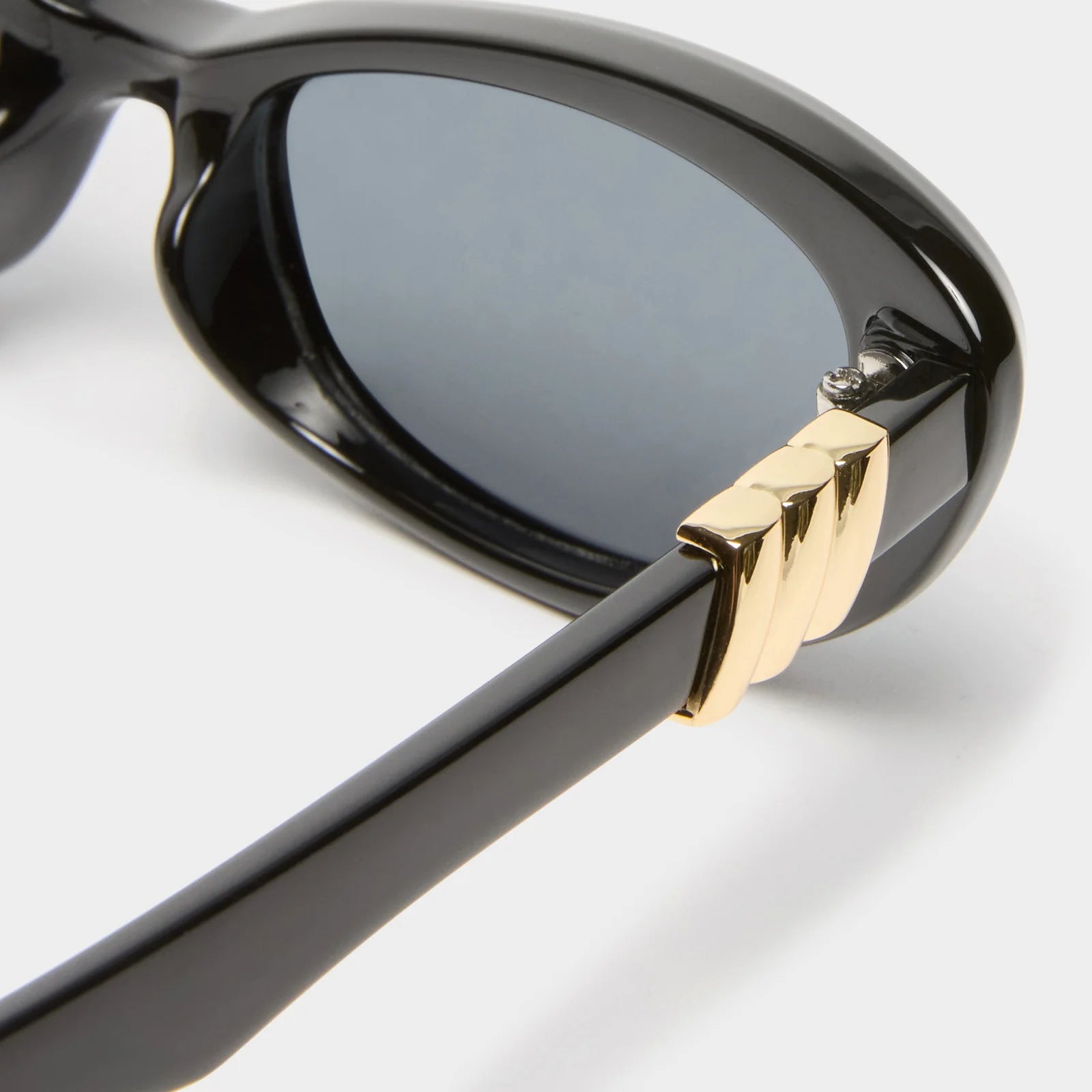 The Whisperer Black Polarized Sunglasses