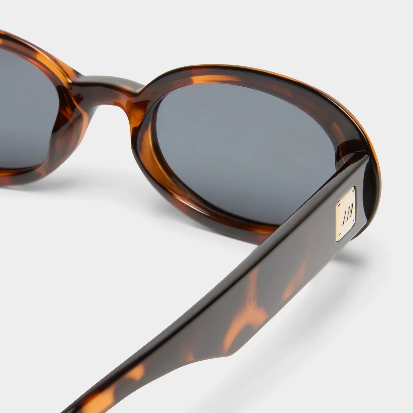 Work It! Dark Tort Polorized Sunglasses