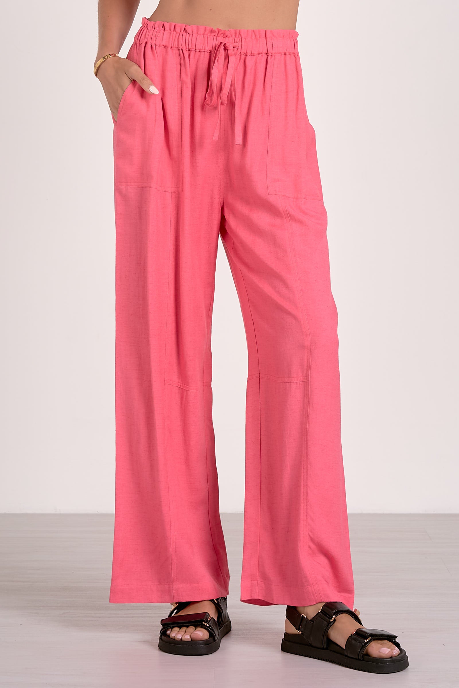 Izzy Pant