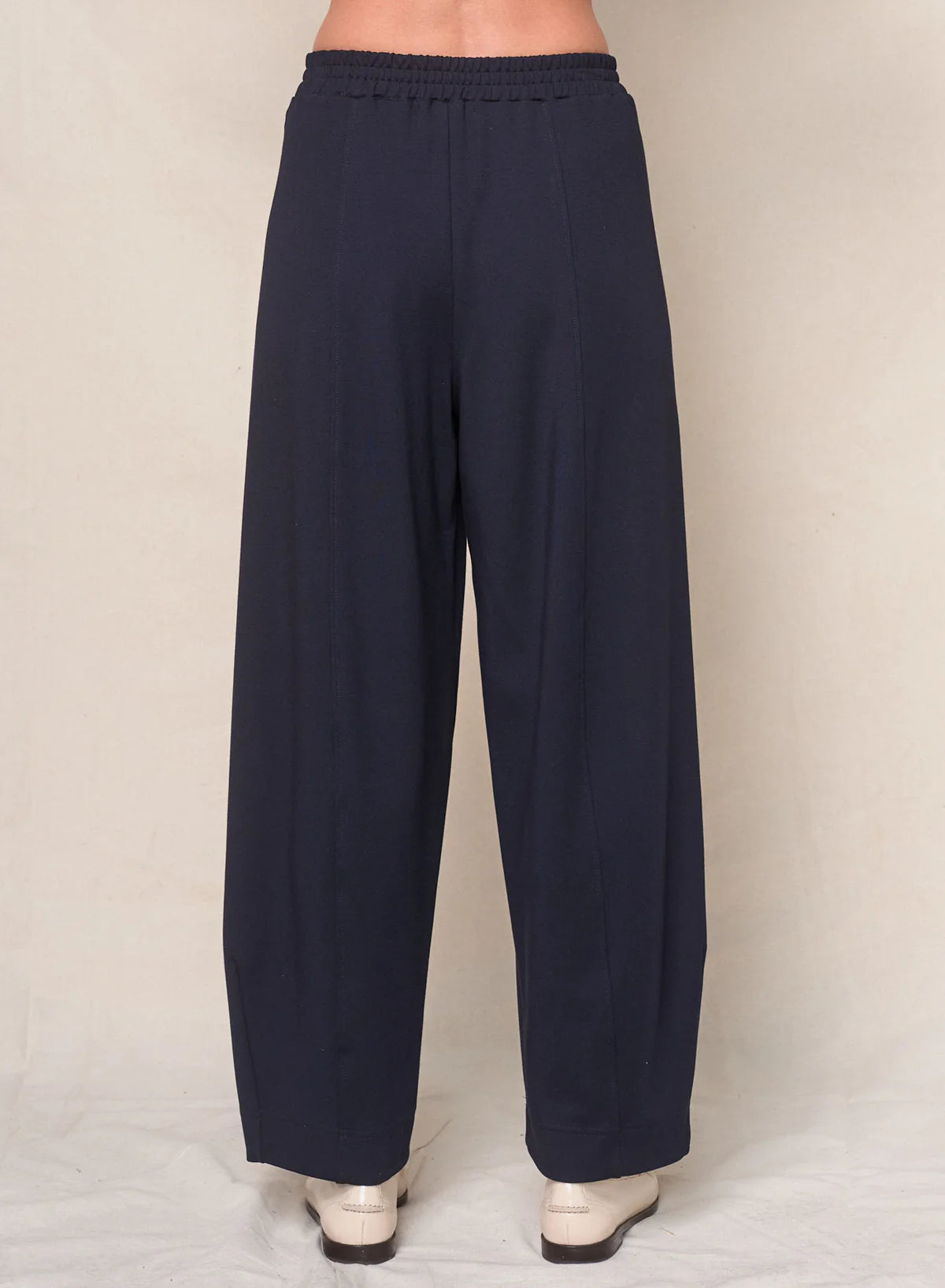 Luxe Ponte Barrel Trouser